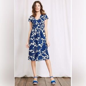 Boden Casual Jersey Dress in Island Sapphire Island Vine